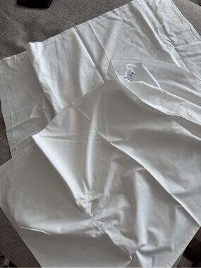 2 NEW Matouk White Pillowcases - Crisp Cotton
